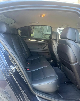 BMW Seria 5 cena 83000 przebieg: 135000, rok produkcji 2013 z Bobolice małe 742